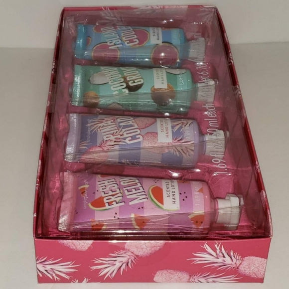NIB Simple Pleasures (4) Pack Scented Hand Lotion! - Picture 3 of 4